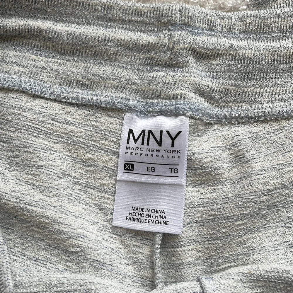 MNY - Picture 5 of 5